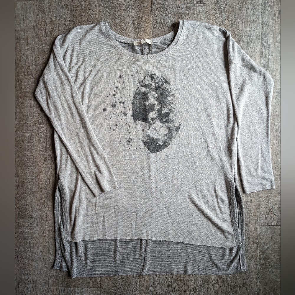 Truly Madly Deeply Planetary Celestial Side Slit Tee - Small Urban Outfitters